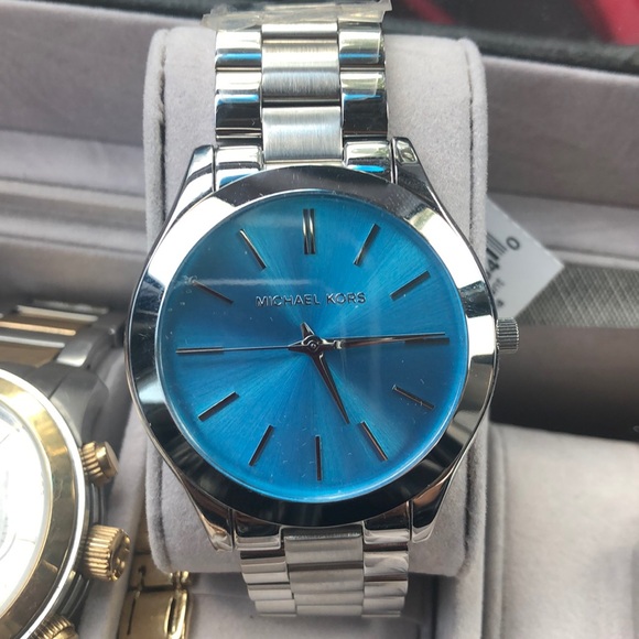 MK watch - Picture 4 of 4